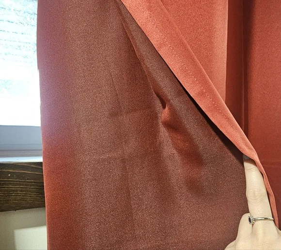 Curtain Set - Picture 6 of 6